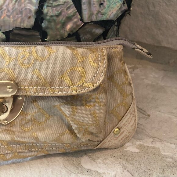 Red By Marc Ecko Wristlet Clutch - Picture 2 of 8